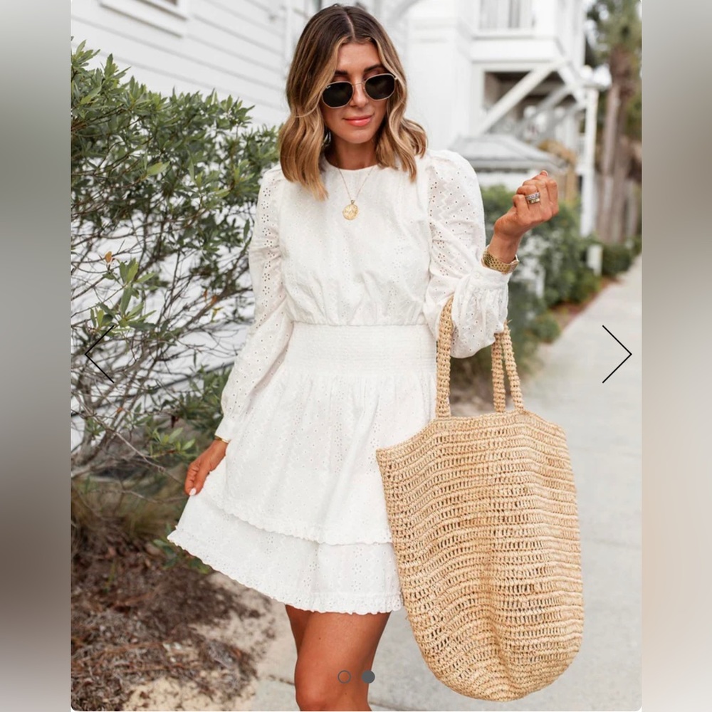 Splendid Raffia Tote - Picture 2 of 2
